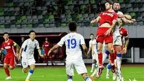 张兰直播揭露：汪小菲遭遇暗算，疑有大阴谋，大S故意挑衅引发冲突