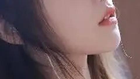 菲洛吉恩梅开二度，曼联10人险胜伊镇，马奎尔关键表现逆转取胜